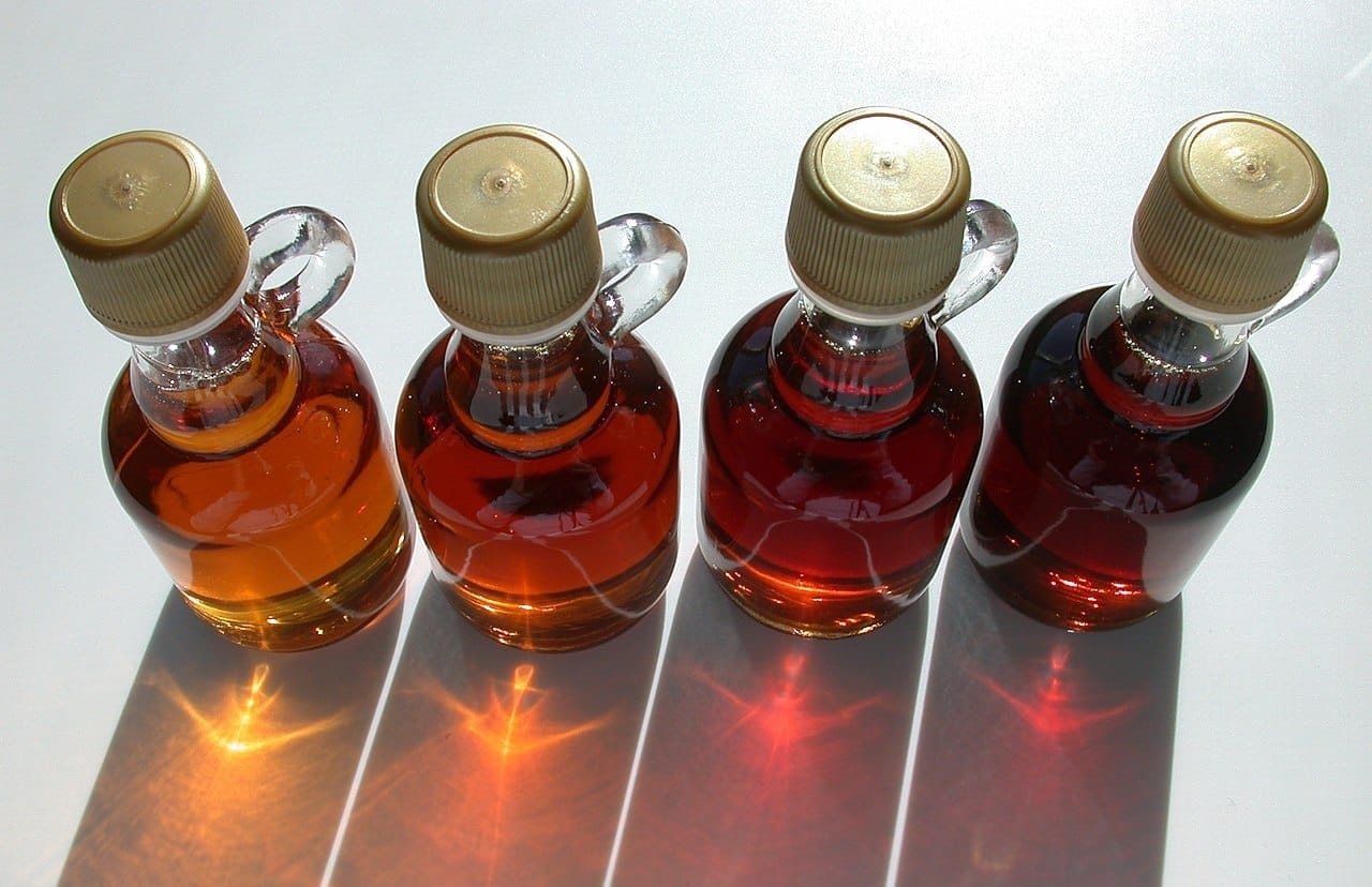 Pure Maple Syrup 4 grades A and difference in color