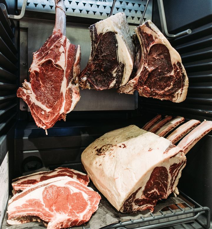 Cote de Boeuf aged meat by hibernation method